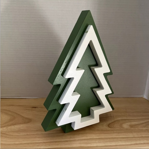 3 Dimensional Holiday Time Christmas Tree Tabletop Decor Green White NIP - Picture 4 of 10